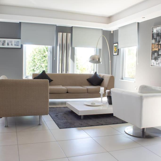 Villa Artemis Larnaca Bagian luar foto