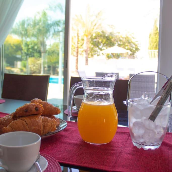 Villa Artemis Larnaca Bagian luar foto