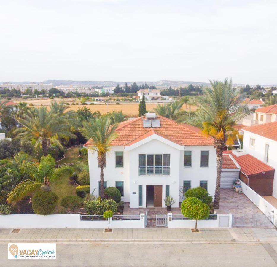 Villa Artemis Larnaca Bagian luar foto